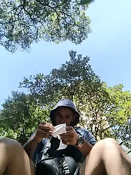הופעת וובקאם של Hiroshi_Shen