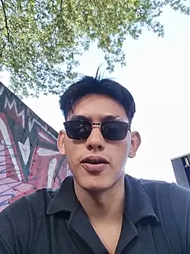 Hiroshi_Shen's Webcam Show