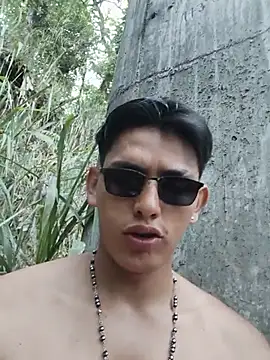 Hiroshi_Shen Pertunjukan Webcam