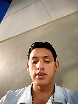 Hiroshi_Shen webkamerás műsora