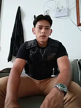 Hiroshi_Shen Show in webcam