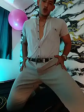 Hiroshi_Shenn Webbikameraesitys