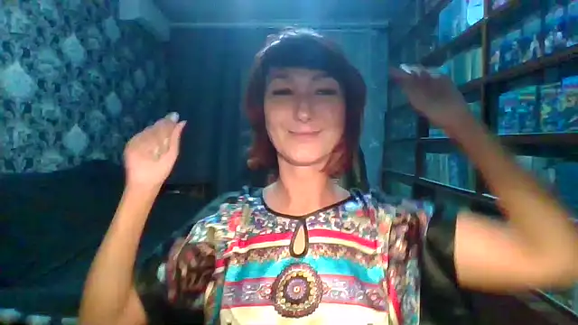 XXX chat uživo modela Pline1