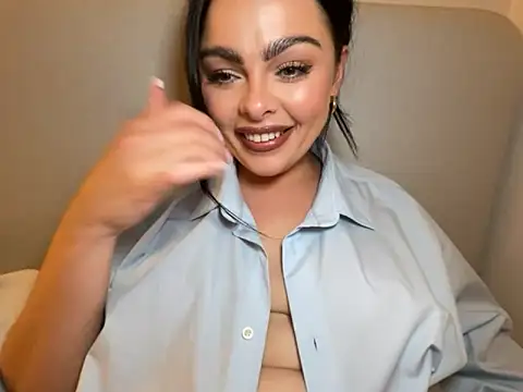 FrancescaXO 现场XXX聊天
