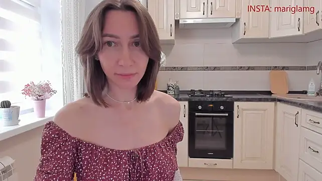 GoodGlamorGirl Webcam-Show