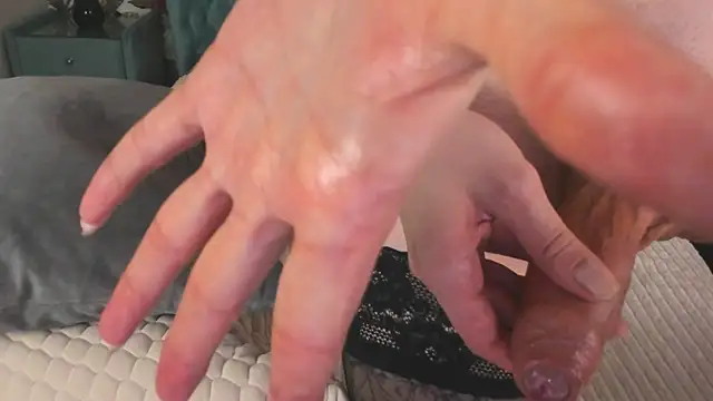 Naughty_Cherry webkamerás műsora