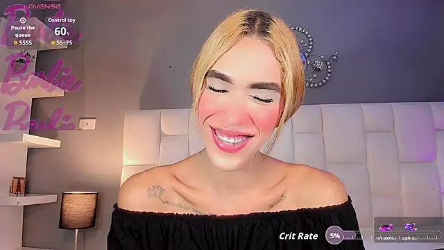 Nikol-hilton Show in webcam