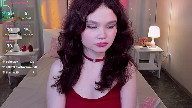 EmilyChaves: онлайн-секс-чат