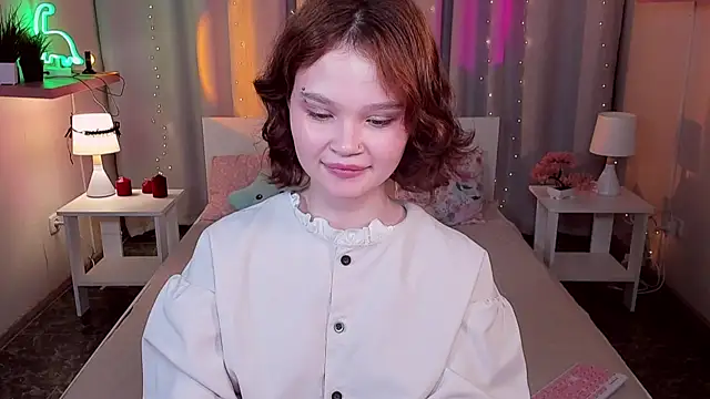 צ'אט XXX בשידור חי של EmilyChaves