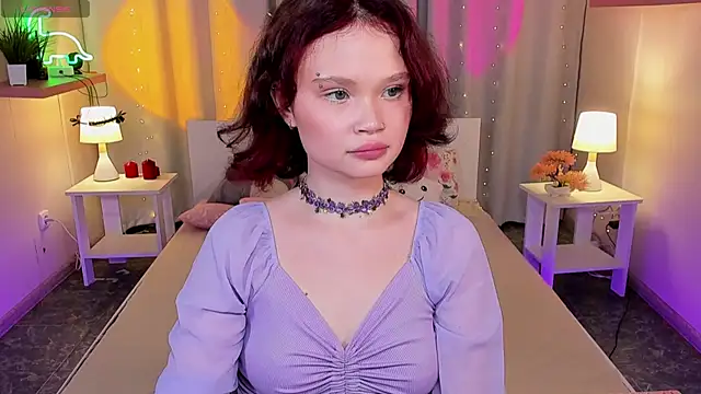 EmilyChaves Adlı Modelin Canlı XXX Sohbeti
