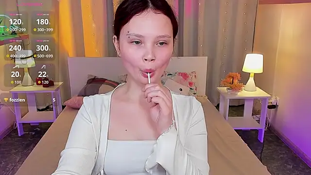 แชท XXX สดของ EmilyChaves