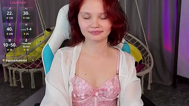 EmilyChaves 网络视讯表演