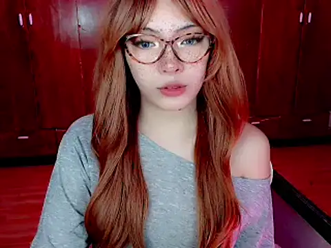 הופעת וובקאם של Miss_hornydolly