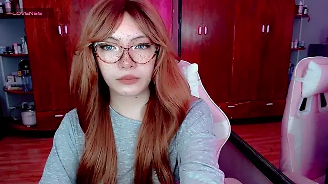 הופעת וובקאם של Miss_hornydolly
