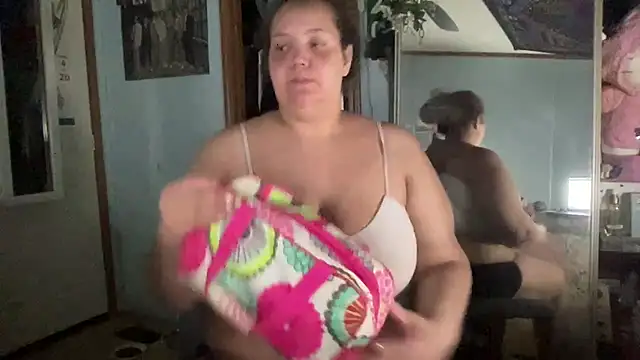 mixxedgoodness' Webcam Show