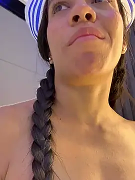 הופעת וובקאם של Helen_Vidall