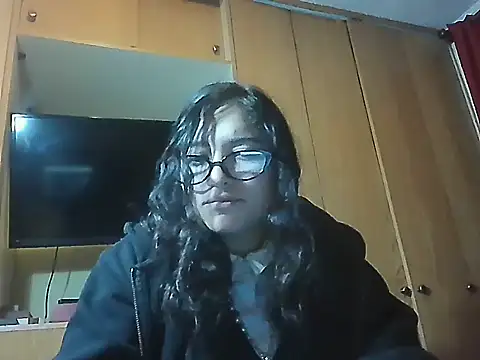 creepyh0e_'s Live XXX Chat