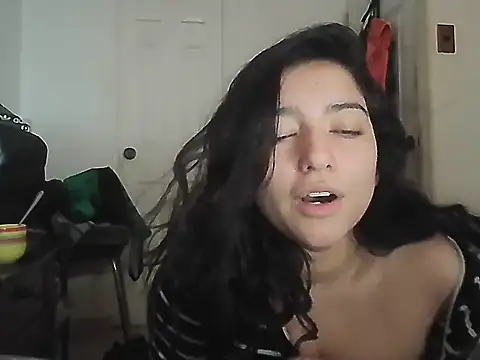creepyh0e_ Live XXX Chat