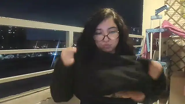 creepyh0e_ live XXX chat