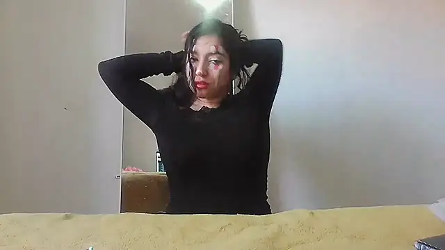 Chat XXX en directo de creepyh0e_