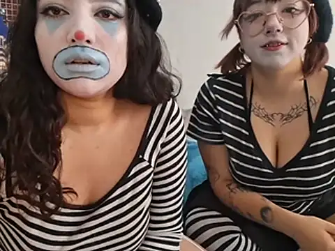 צ'אט XXX בשידור חי של creepyh0e_