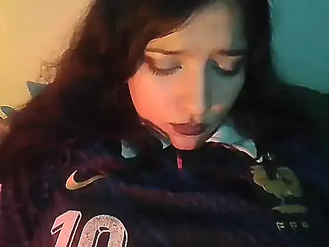 Онлайн чат XXX creepyh0e_