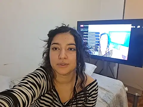 creepyh0e_'s Live XXX Chat