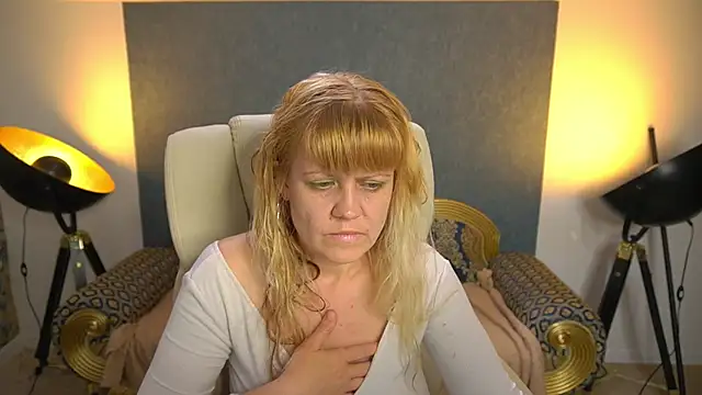 Živý XXX chat BellaLaPetit