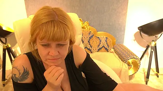 BellaLaPetit Live XXX-Chat