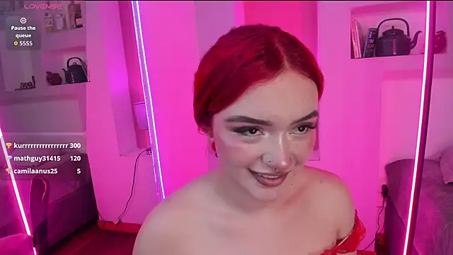 Camila_Rivers Adlı Modelin Canlı Sohbet Odası