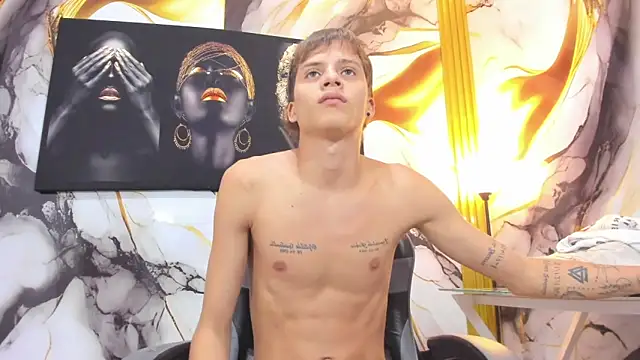 mono_blonde Show Webcam
