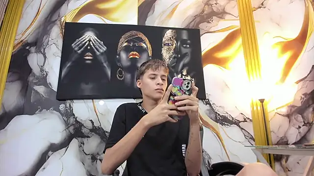 mono_blonde Webcam Show