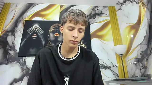 mono_blonde Show Webcam