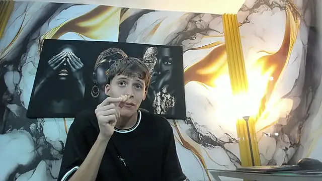 عرض كام mono_blonde