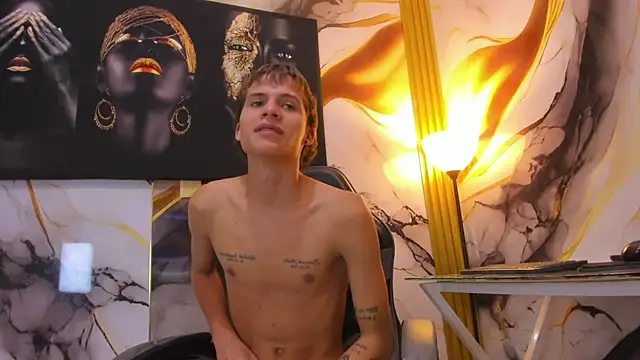 mono_blonde Webcamshow