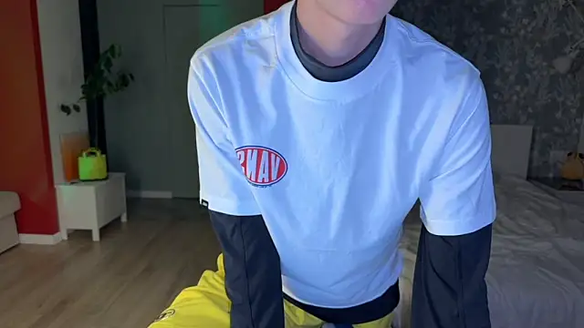 AlexFH Show in webcam