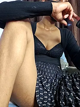 hansika_25 现场XXX聊天