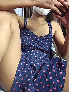 hansika_25 Шоу с уебкамера