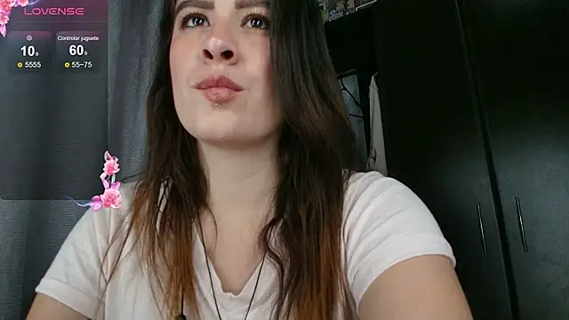 Chat +18 de ImSophieFox ao vivo
