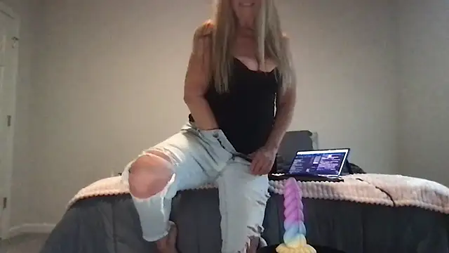 milf-Lacey's Live XXX Chat
