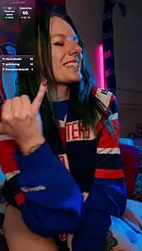 Pokazy przed kamerką – Sookie_Soxxxe
