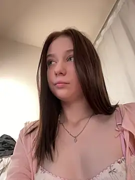 MiraXS' Live XXX Chat