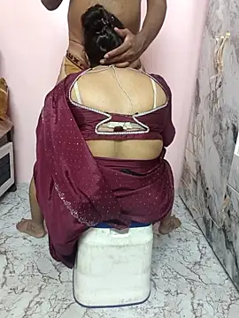 dhanshri143's Webcam Show