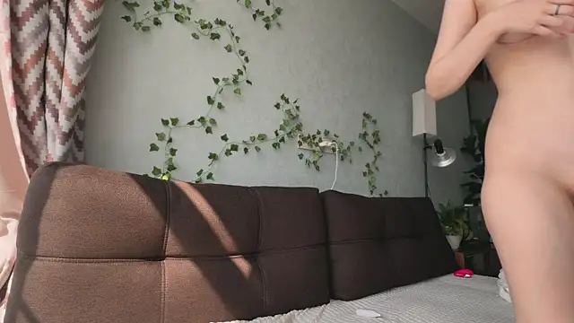 milanabaileys_'s Webcam Show