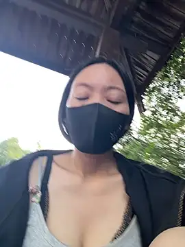 הופעת וובקאם של xinmengAZ