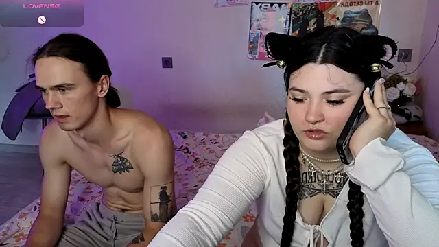 _Sweetie_Kitty_ Pertunjukan Webcam