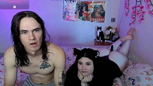 _Sweetie_Kitty_ Pertunjukan Webcam