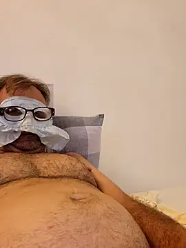 Show modela Antuapertutti na web-kameri