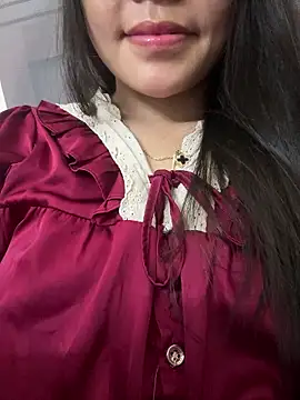 Bella_7777のウェブカメラショー