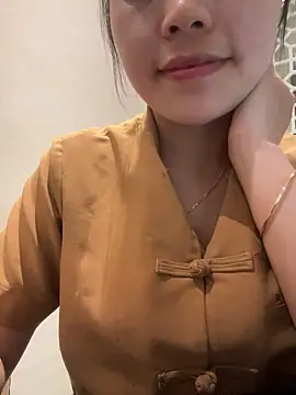Bella_7777のライブXXXチャット